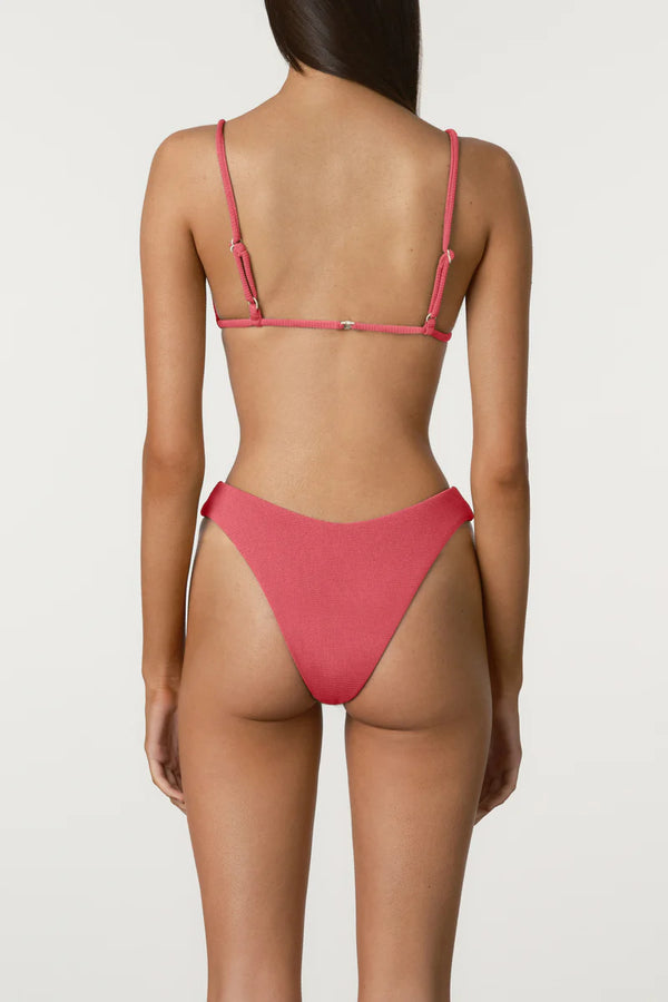 Berry Waffle Curve Brief