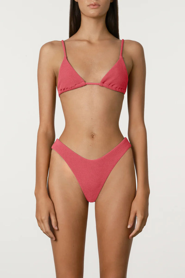 Berry Waffle Curve Brief