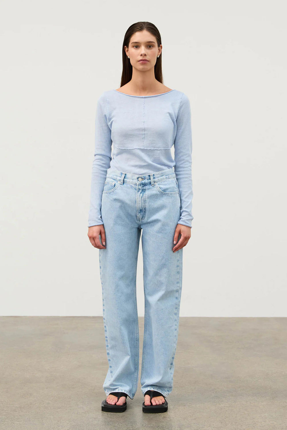 Mid Rise Jean - Light Wash