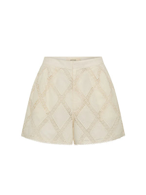 Izzy Short - Cream