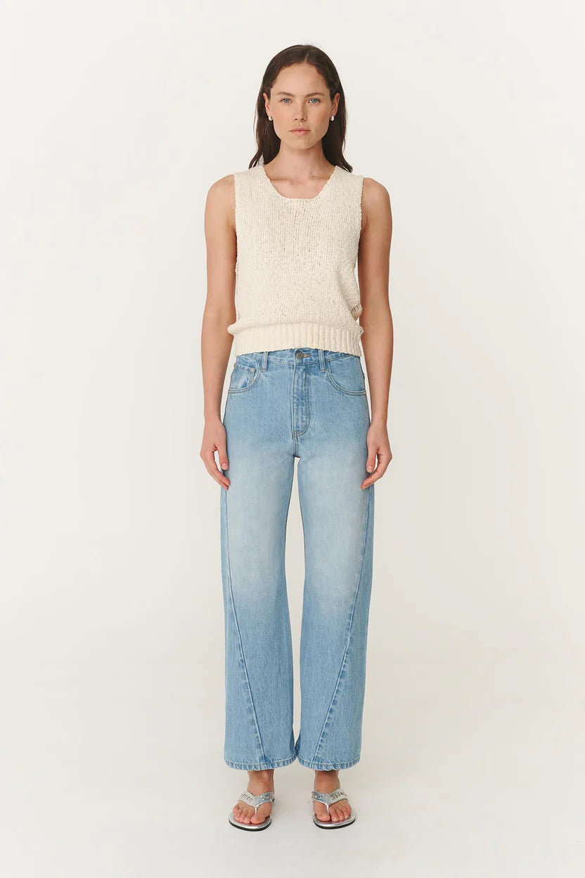Percy Curve Seam Jeans - Faded Blue