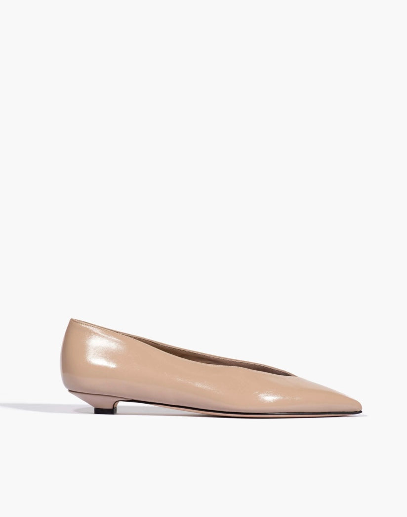 Claudia - Camel Glossy