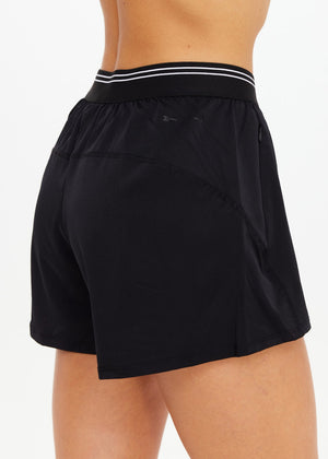 Lucky Run Short