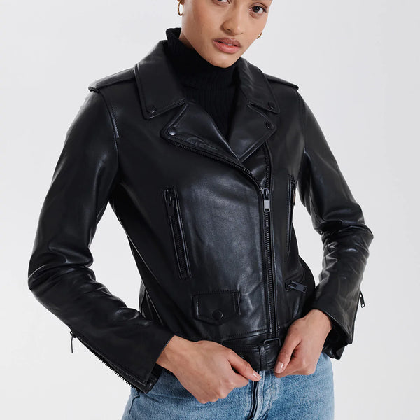 Ena pelly new yorker 2025 jacket