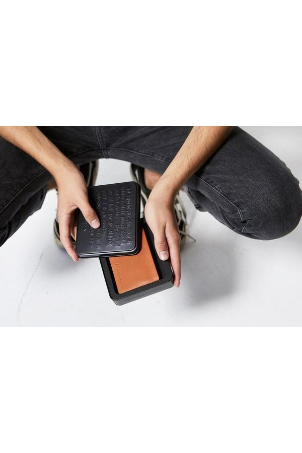Jonah Wallet-Camel